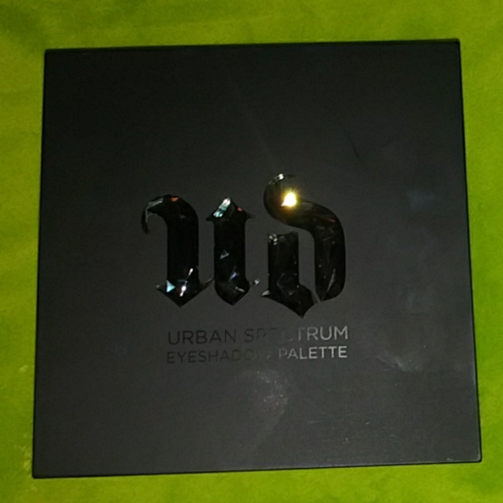 Urban Decay 'Spectrum' Palette